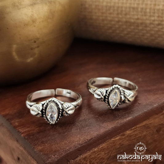 Leafy White Toerings (T4524)