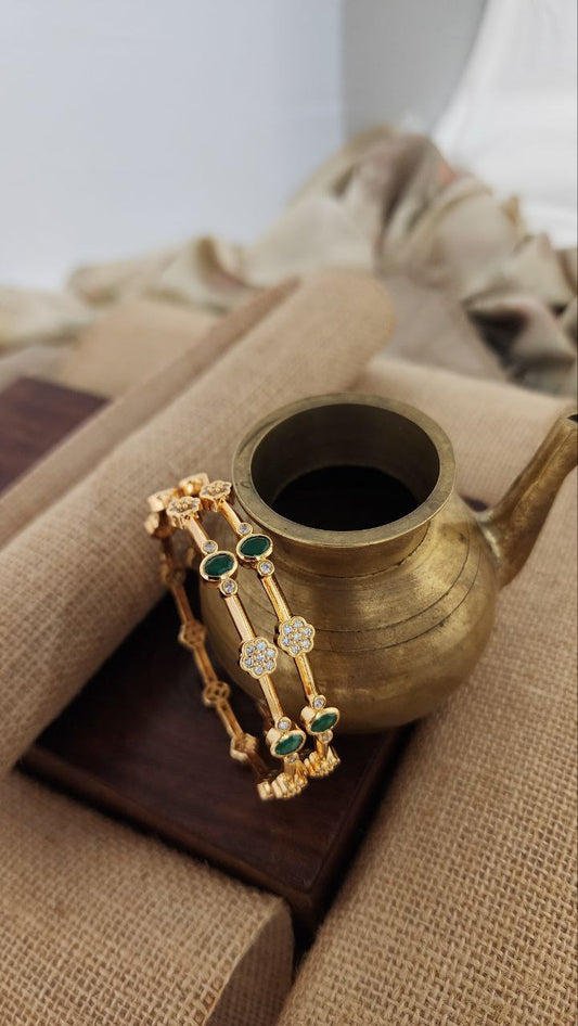 Green Bangles Pair (Gk2957)