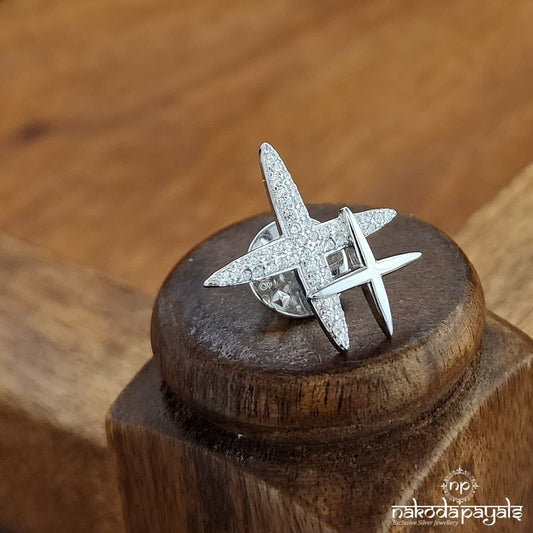 Trending White Lapel Pin (St3671)