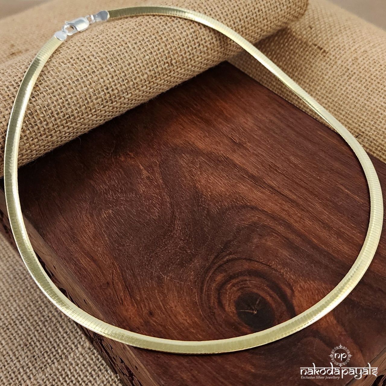 Reversible Flat Flexible Neckpiece (St3362)