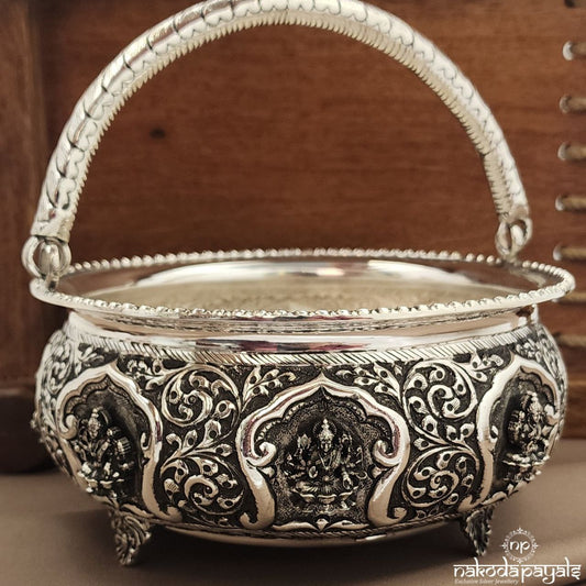 Asta Lakshmi Basket (Aa2063)