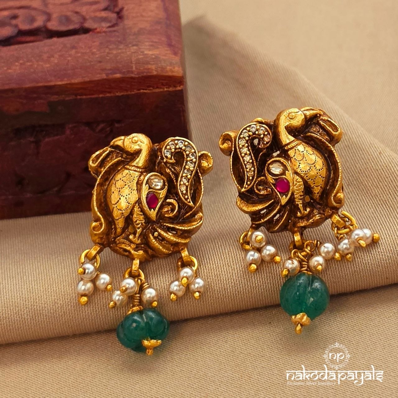 CZ Green Studs (Ge10547)