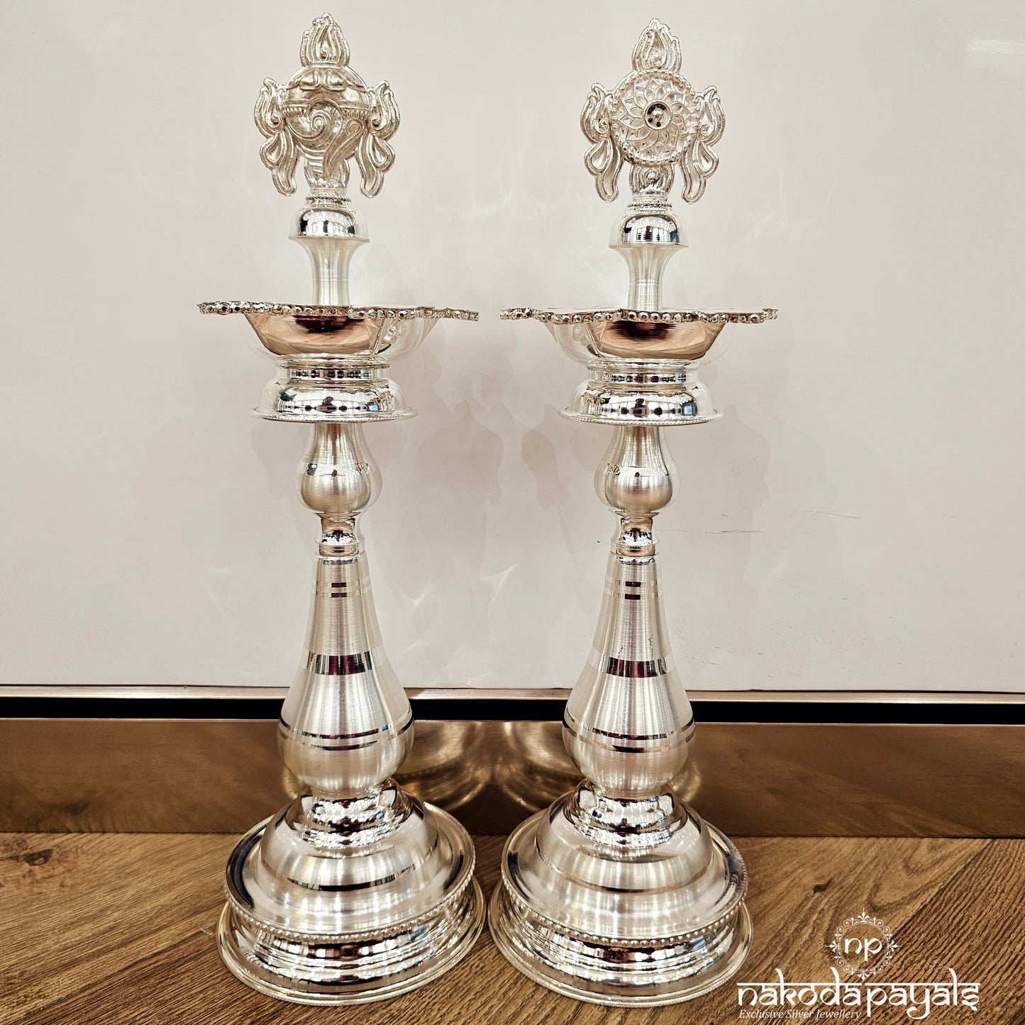 Sheeny Shankhu Chakra Lamp (Aa2006)