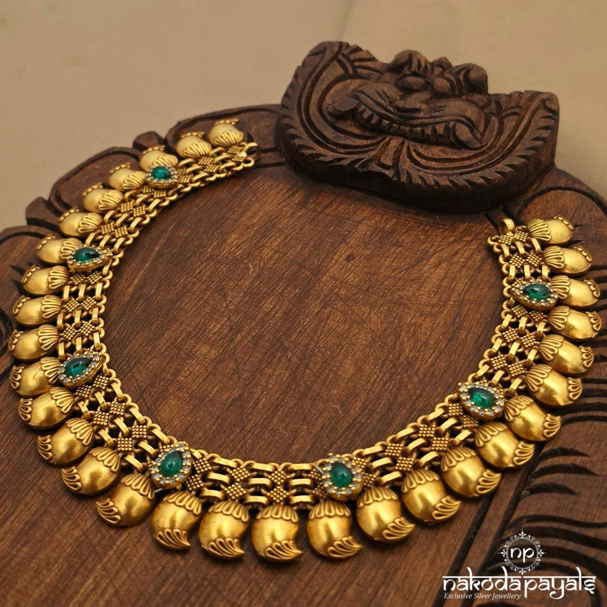 Green Drop Mango Neckpiece (Gn11110)