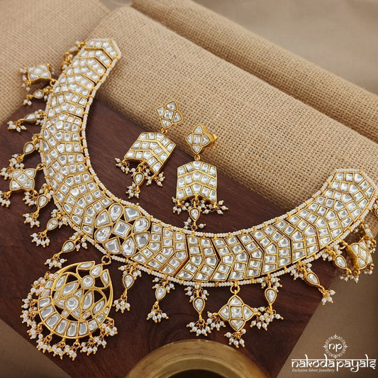 Grand Kundan Neckpiece With Earrings (Gn8859)
