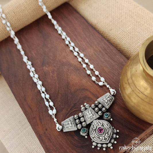 Kemp Traditional Pearled Neckpiece (N10589)