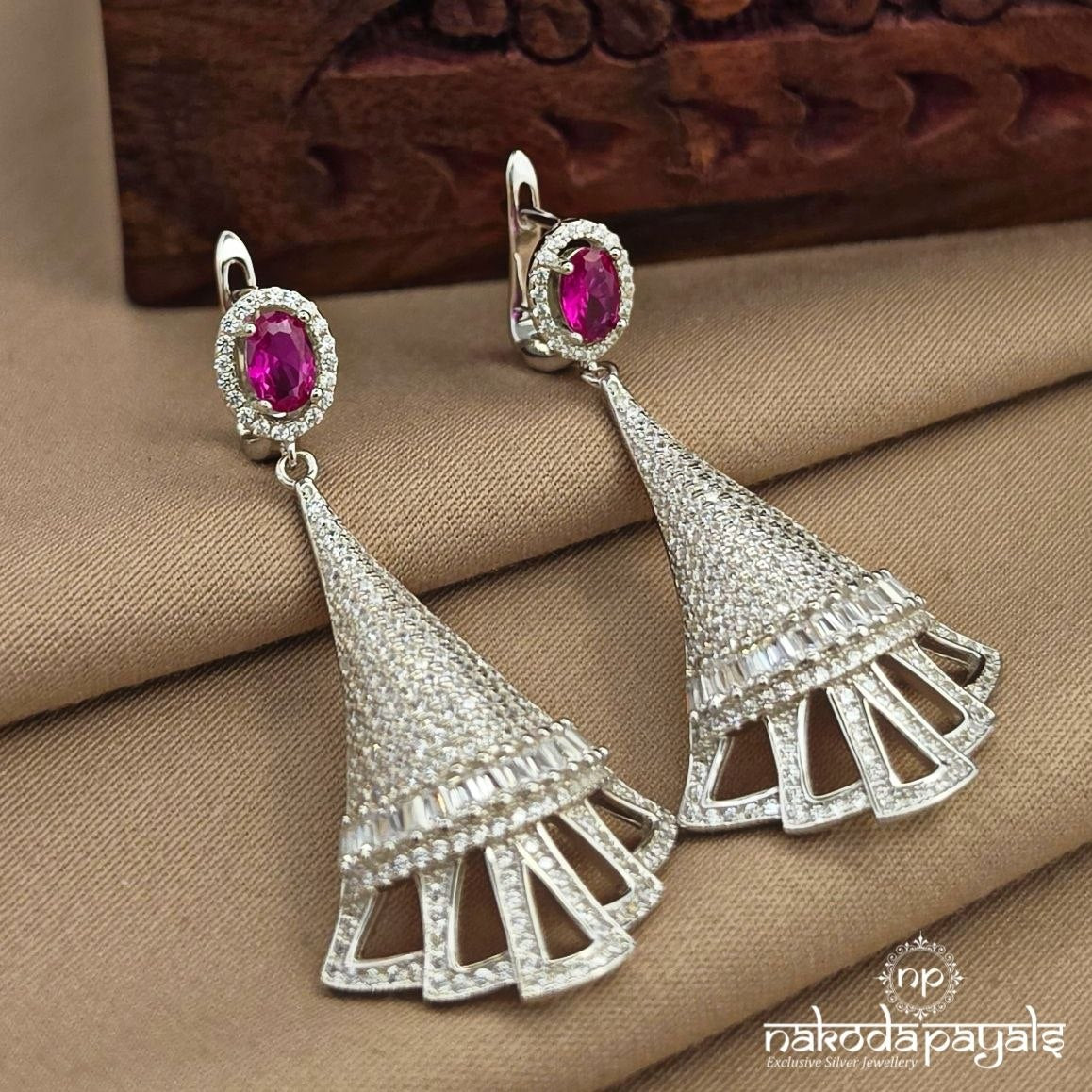 Respendent CZ Earring (St4181)