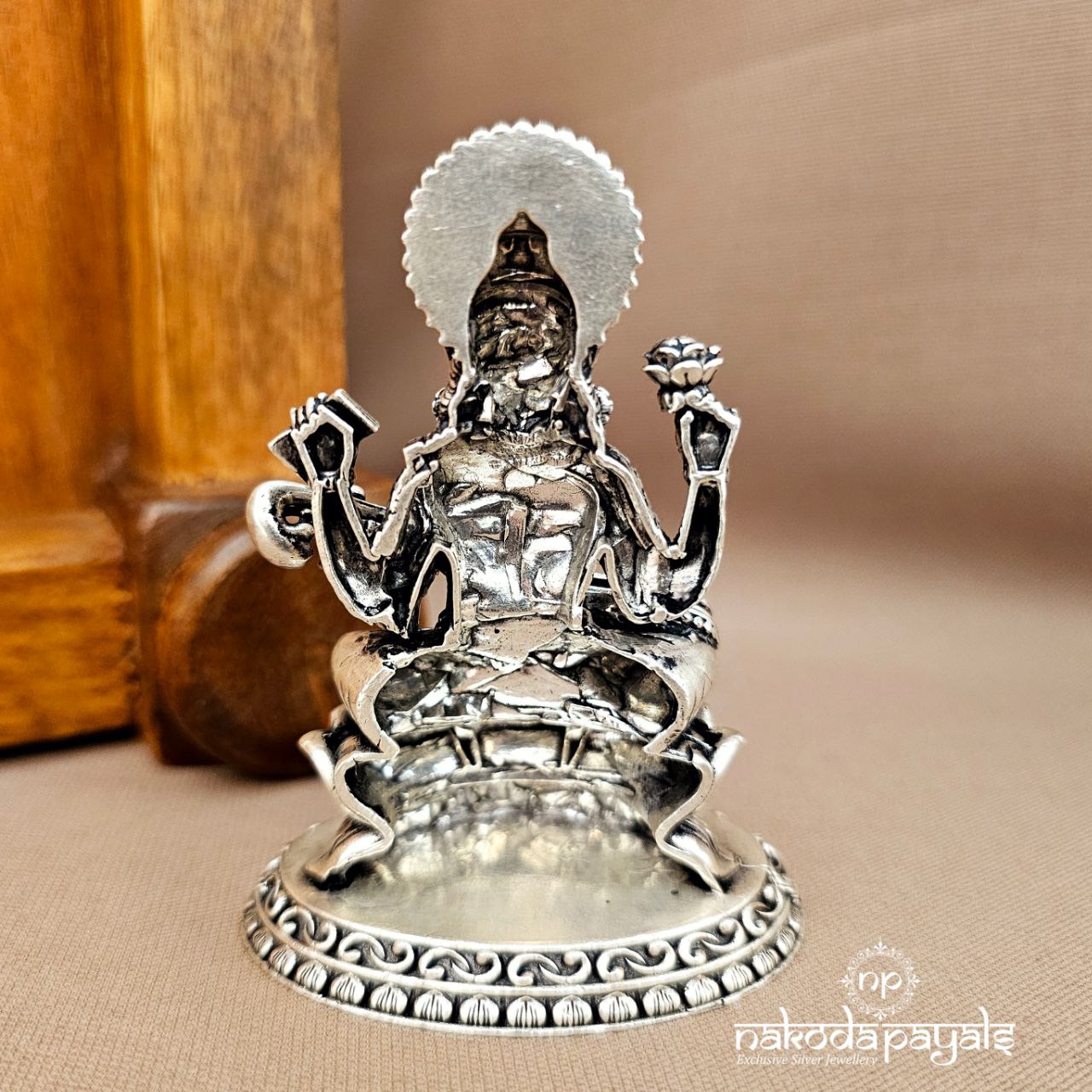 Saraswati With Veena Solid Idol (Aa2457)