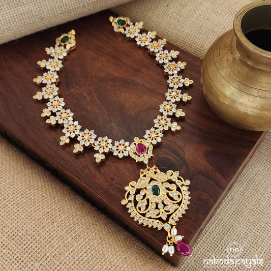 Twinkling Red Neckpiece (Gn8424)