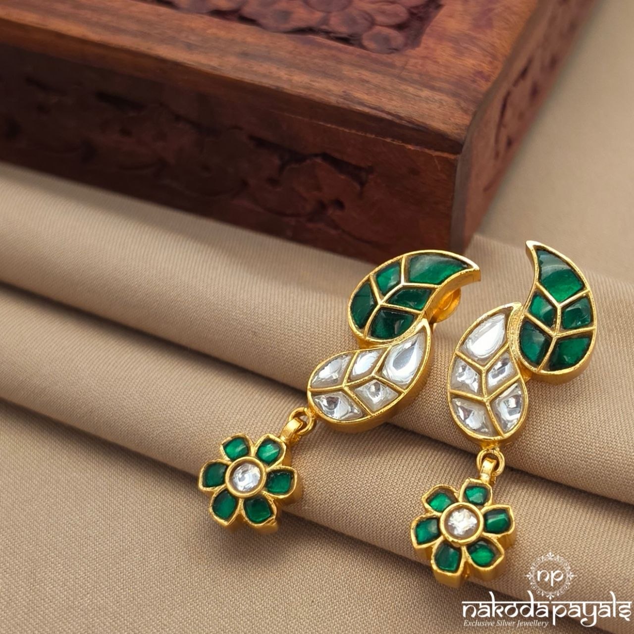 Kundan Leafy Earrings (Ge10872)