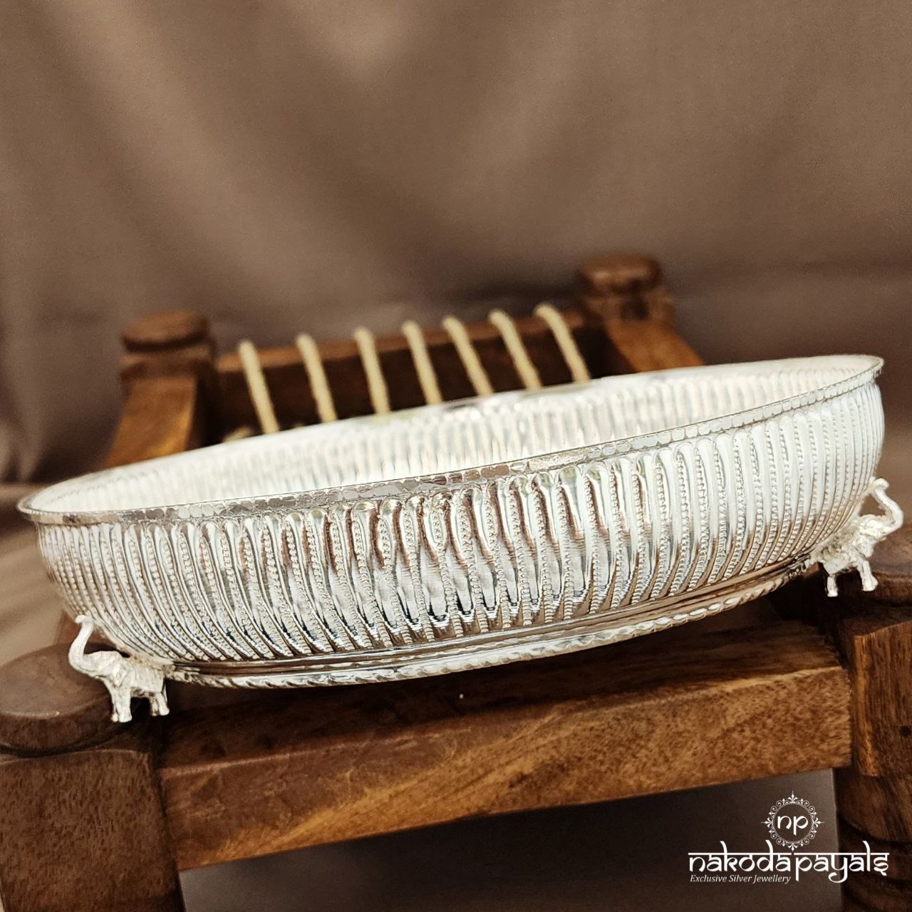 Elephant Smooth Plate (Aa2268)