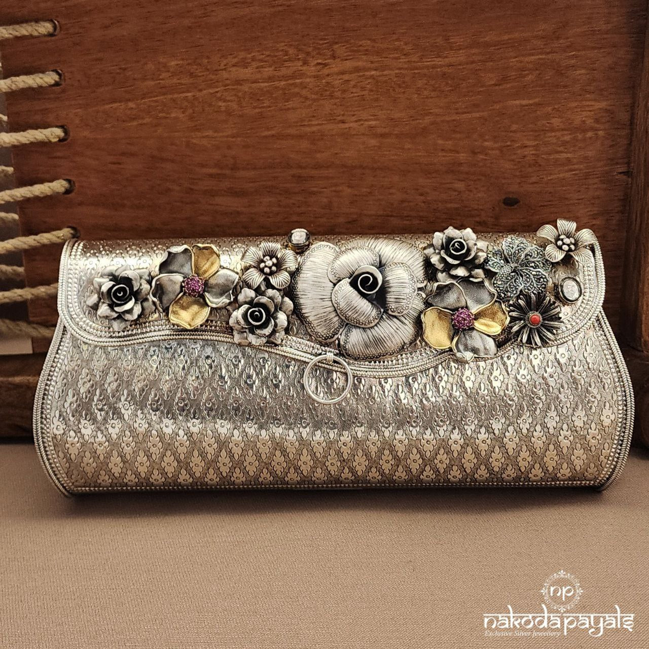 Bloom & Shine Clutch (Esa329)