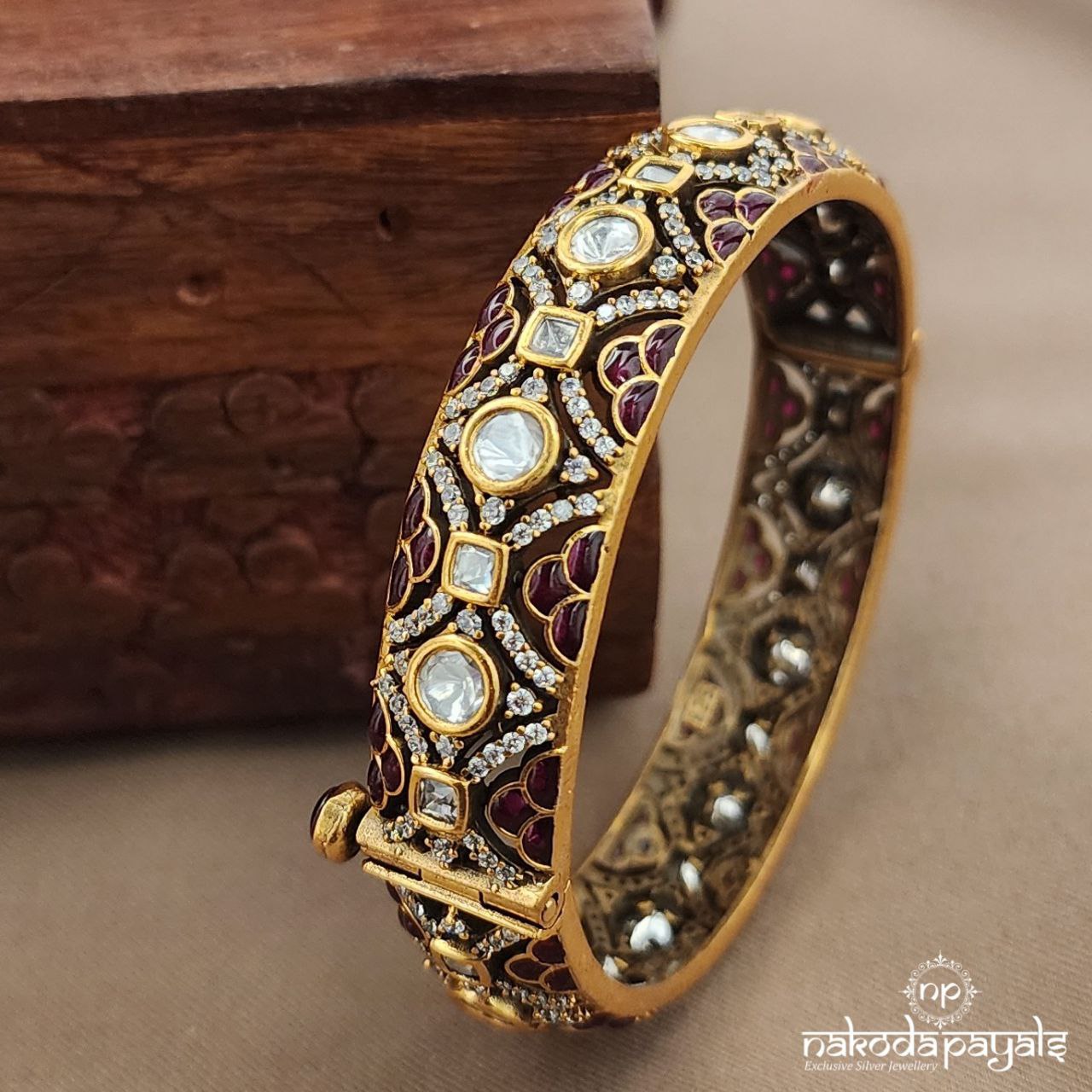 Traditional Red Screw Kada (Gk3182)