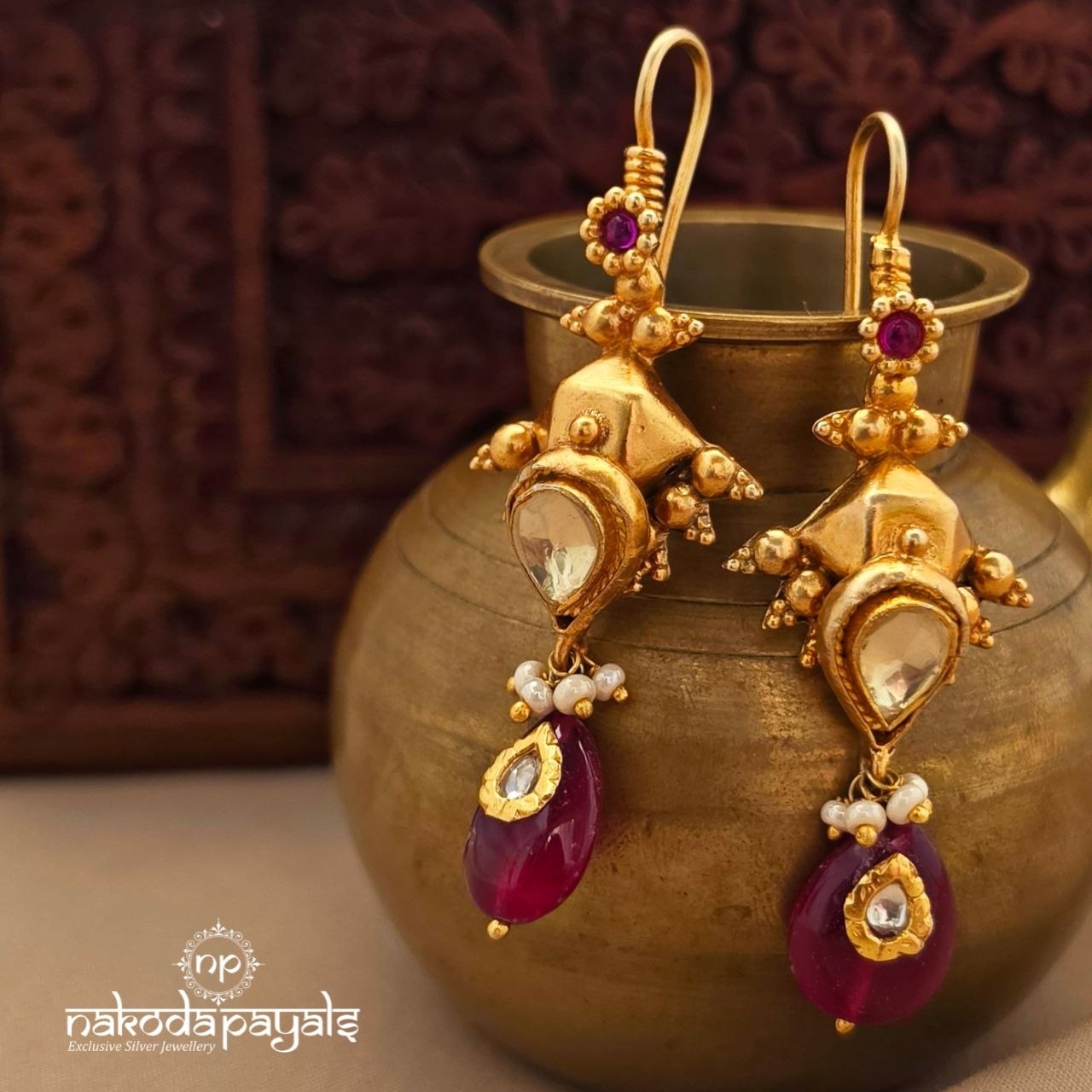 Exclusive Traditional Hanging (Ge11310)