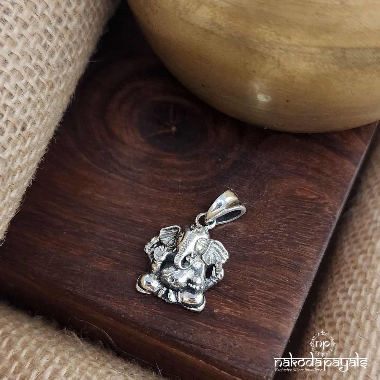Ganesha Pendant (P2424)