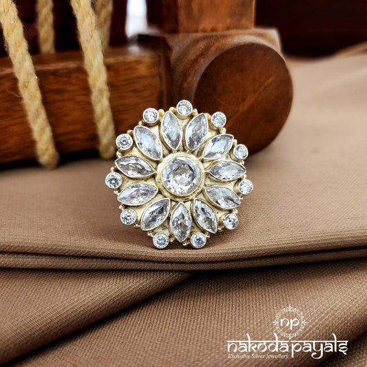 Shinney White Finger Ring (F2945)