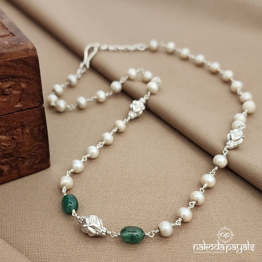 Green Bead  Pearled Neckpiece (N11261)