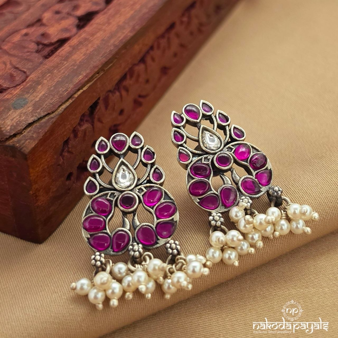 Pinkish Studs (S9667)