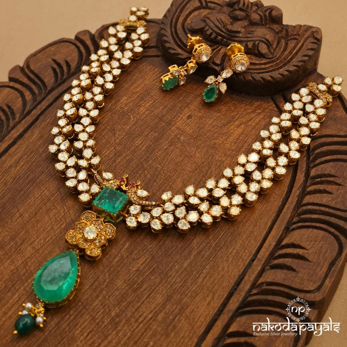 Floral Emerald Drop Moissanite Neckpiece With Earrings (Gn11103)