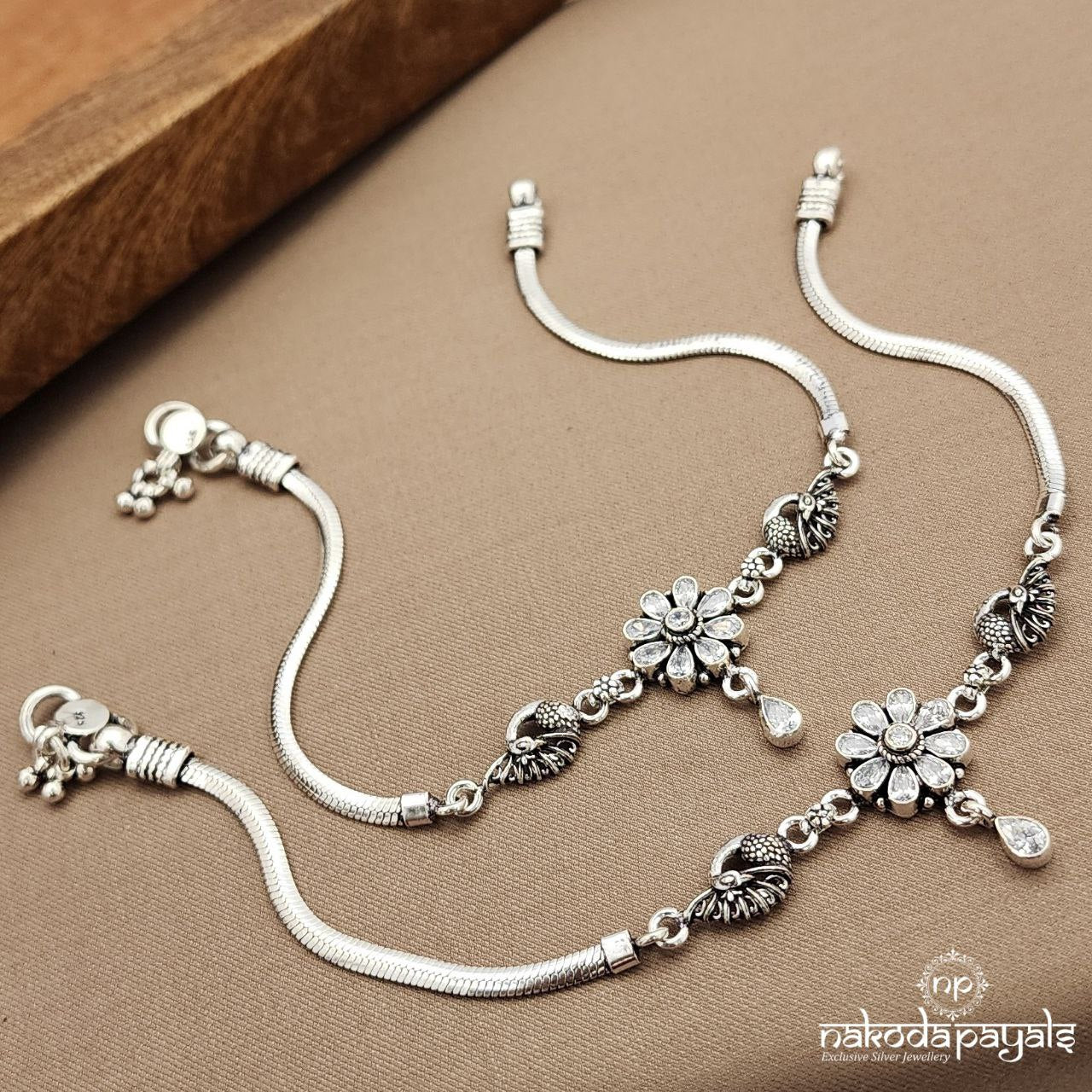 Peacock White Anklets (A6551)