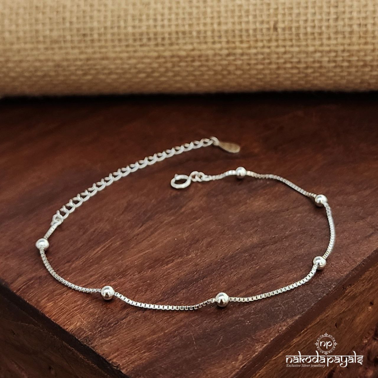 Ball Simple Bracelet (St3706)