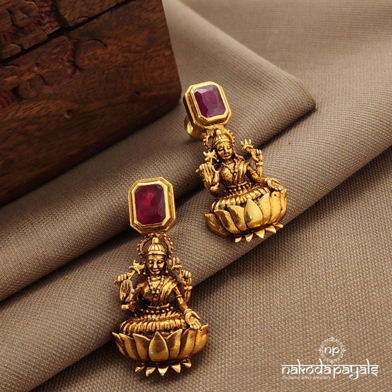 Red Lakshmi Studs (Ge10320)