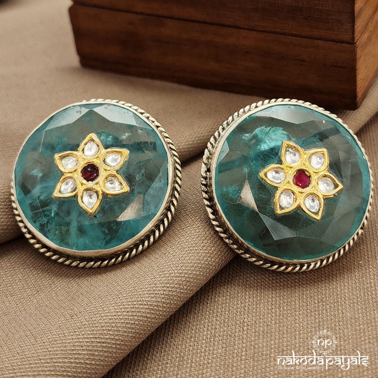Circular Green Studs (S3896)