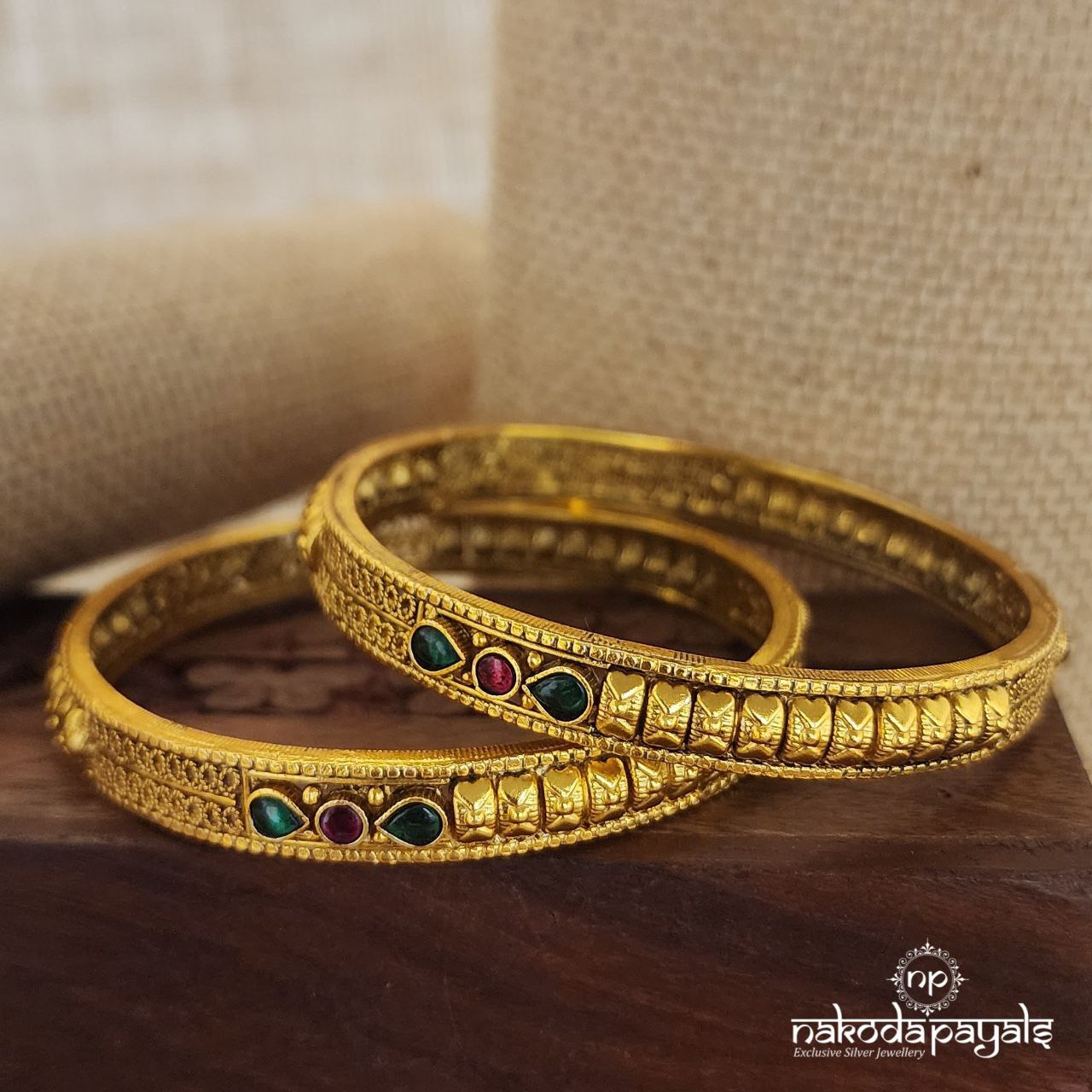 Elegant Kemp Bangles (Gk2800)