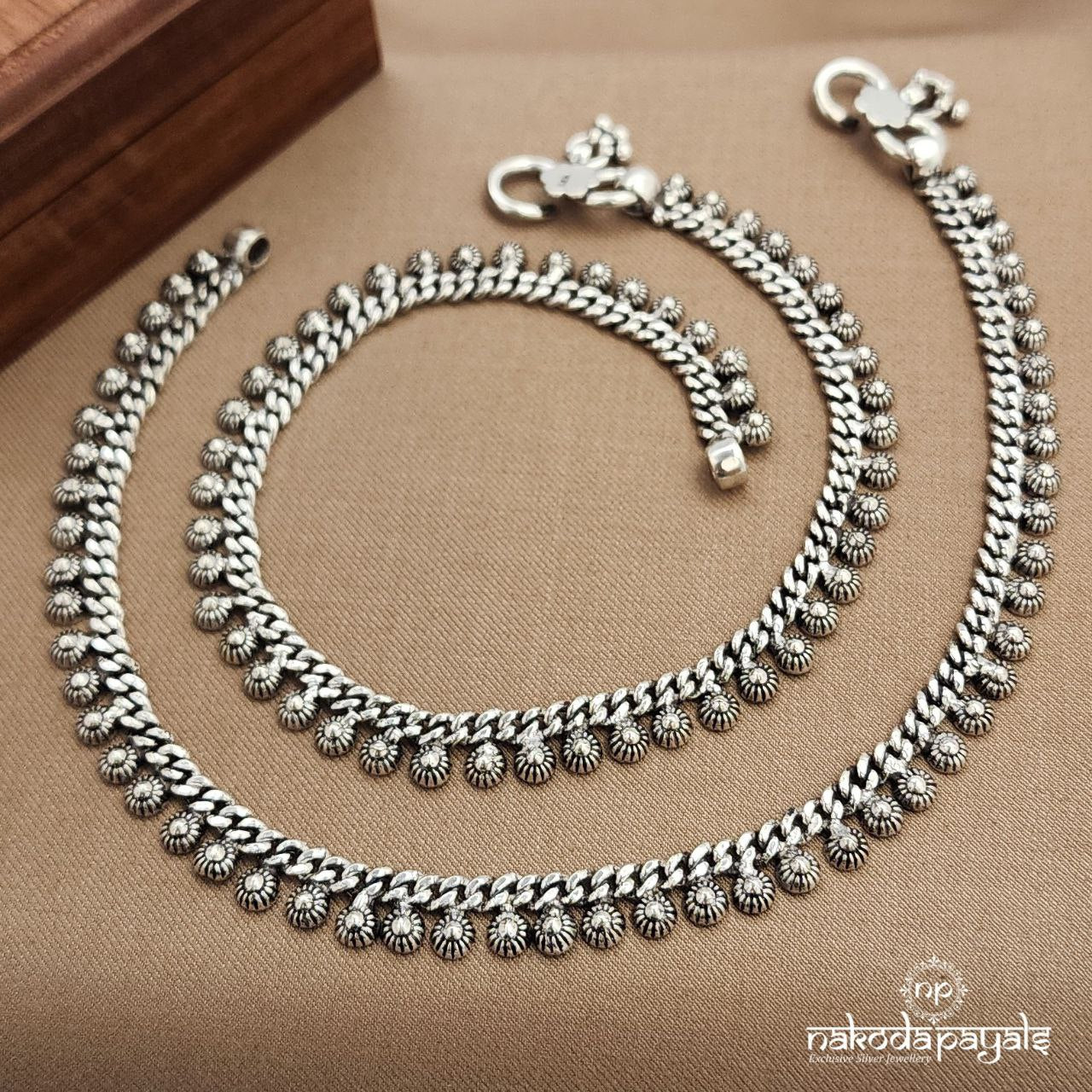 Circular Drop Braided Anklets (A6530)