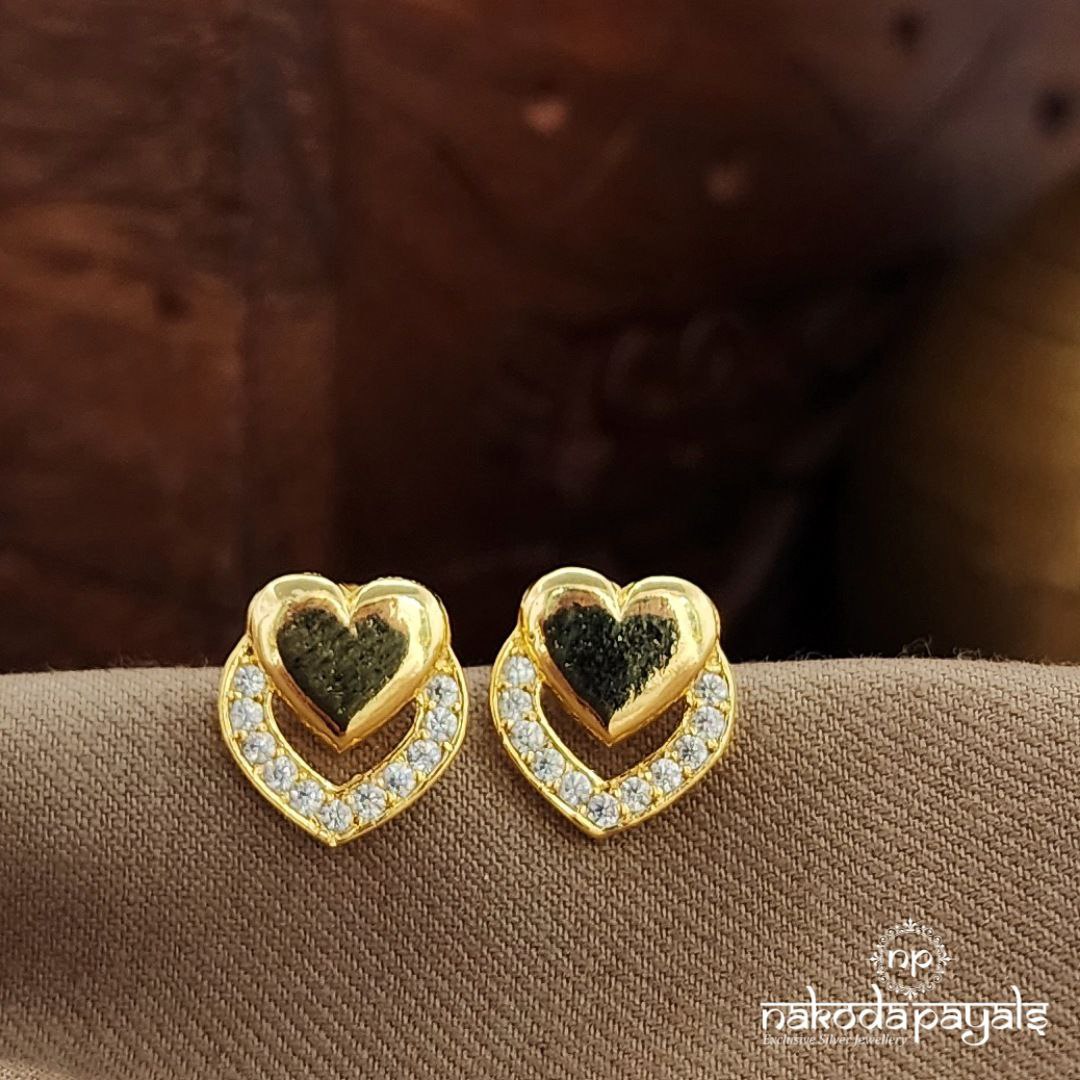 Unique Heart Studs (Ge9963)
