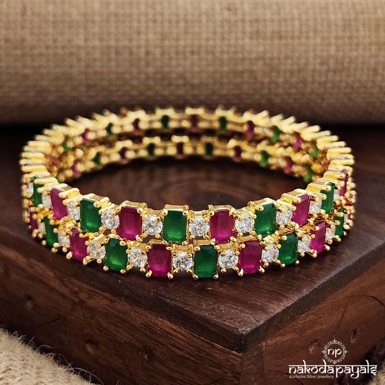 Rectangular Kemp CZ Bangles (Gk3017)