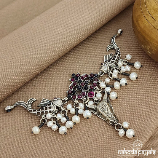 Fish Cow Face Choker  (N11206)