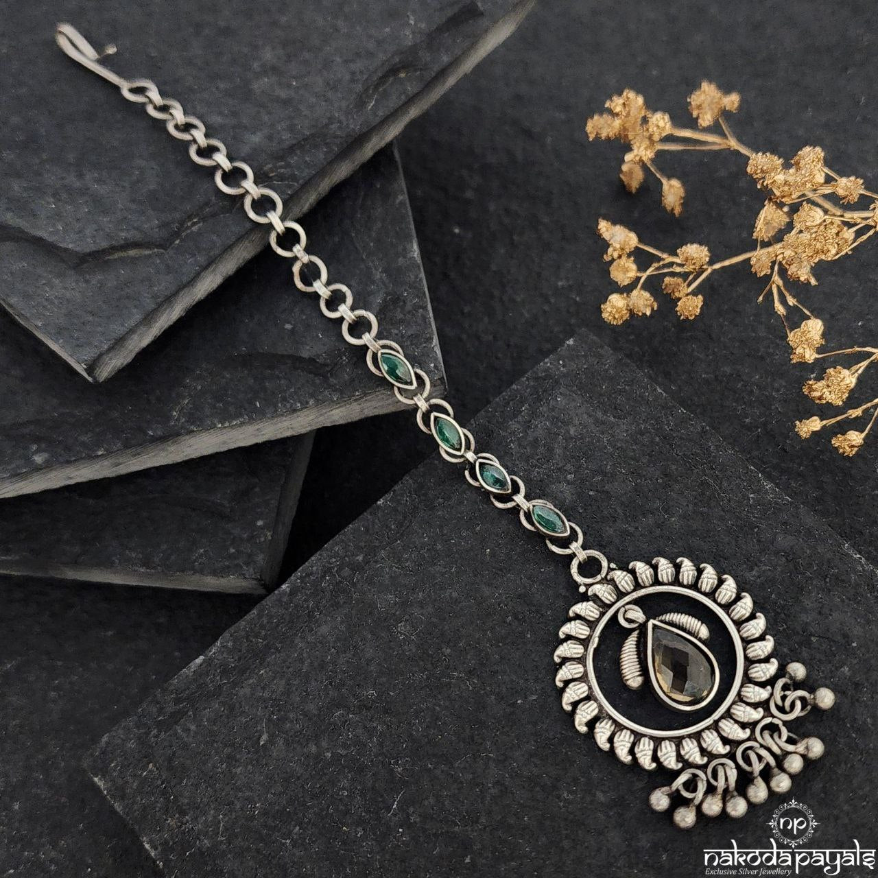 Circular Mango Drop Maang Tikka (M0392)