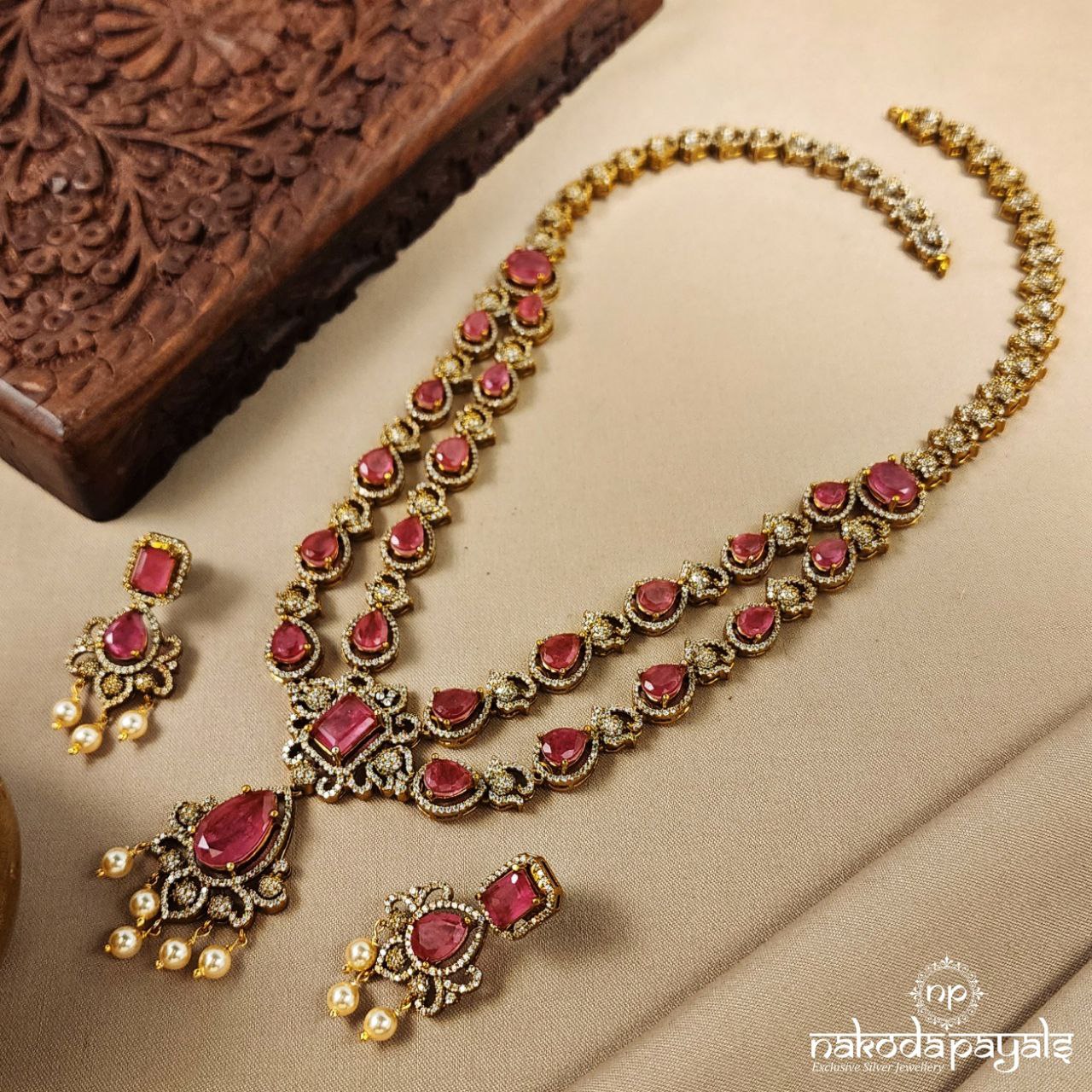 Gulab Pearled Drop Neckpiece With Earrings (Gn8588)