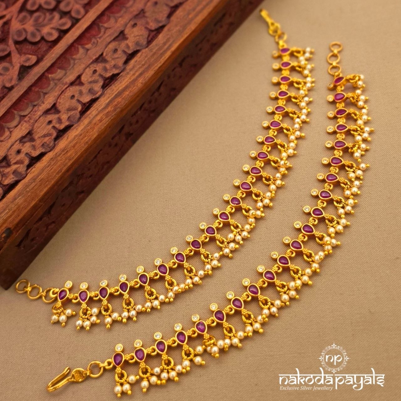 Pearl Drop Floral Maati (Gm1256)