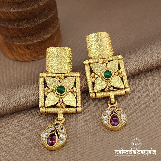 Unique Squarish Kundan Earrings (Ge10061)