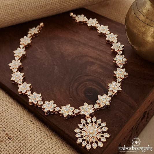 Pretty Flower Swarovski Neckpiece (Gn9080)