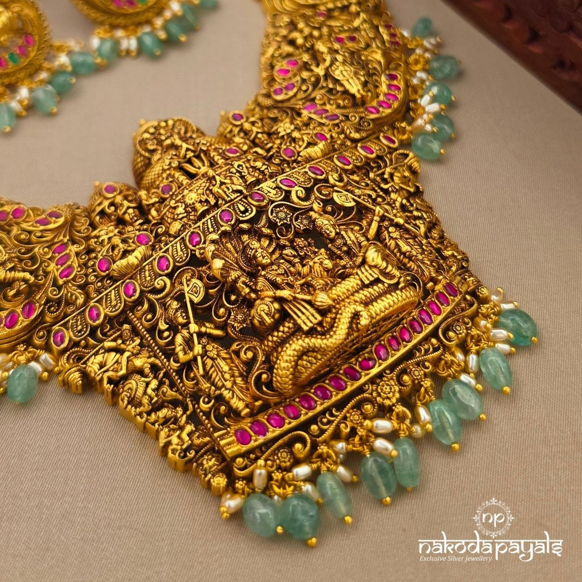 Dashavatara Neckpiece With Earrings (Gn10909)