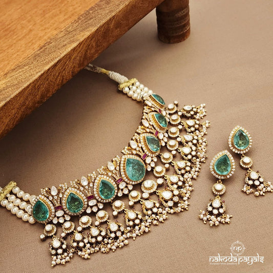 Emerald Green Neckpiece With Earrings (Gn9319)