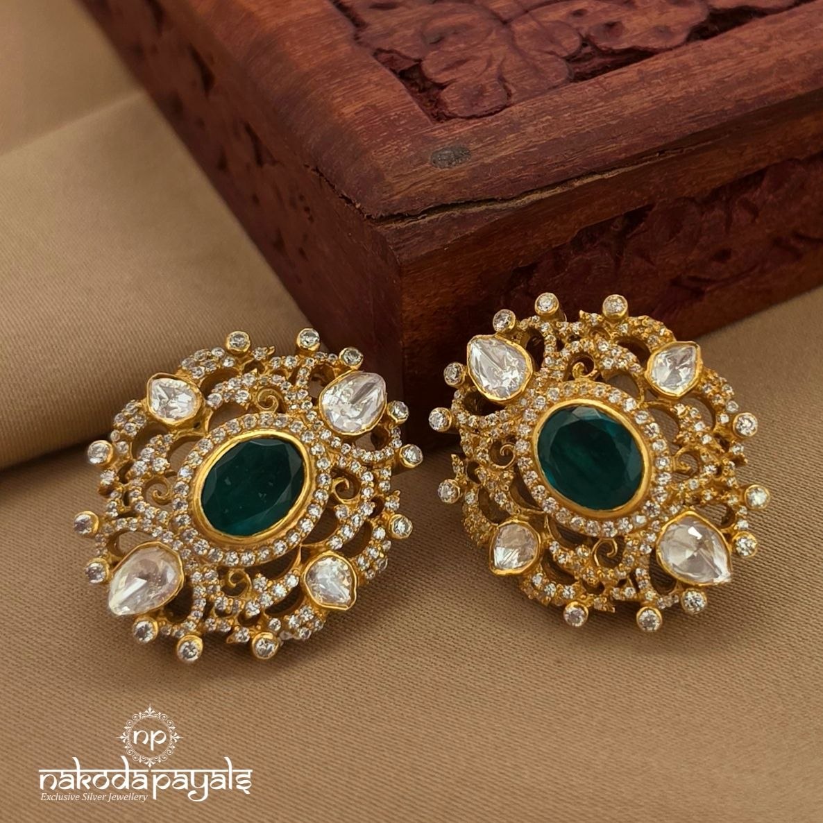 Emerald Moissanite Studs (Ge10532)