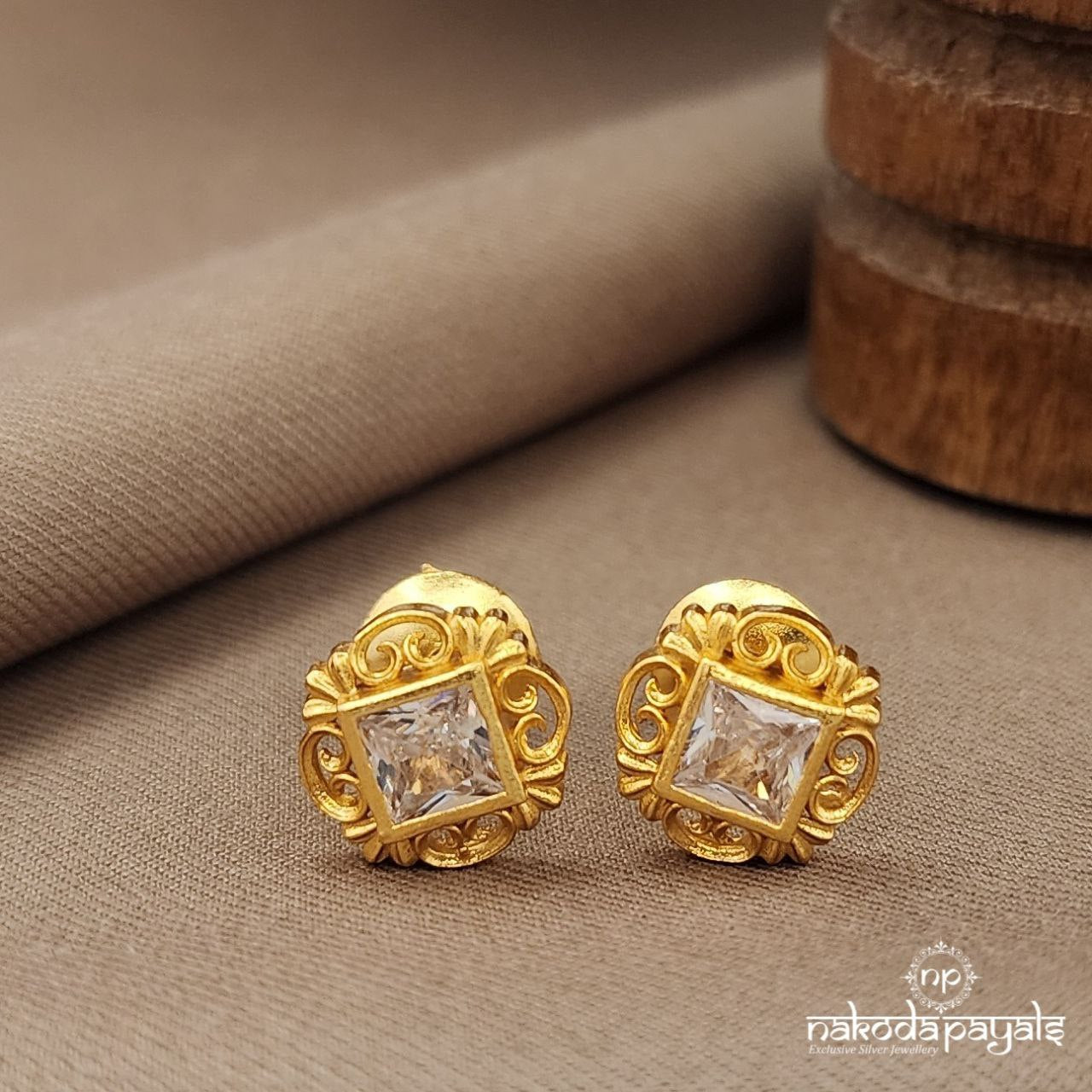 Amazing Pair Studs (Ge9833-38)