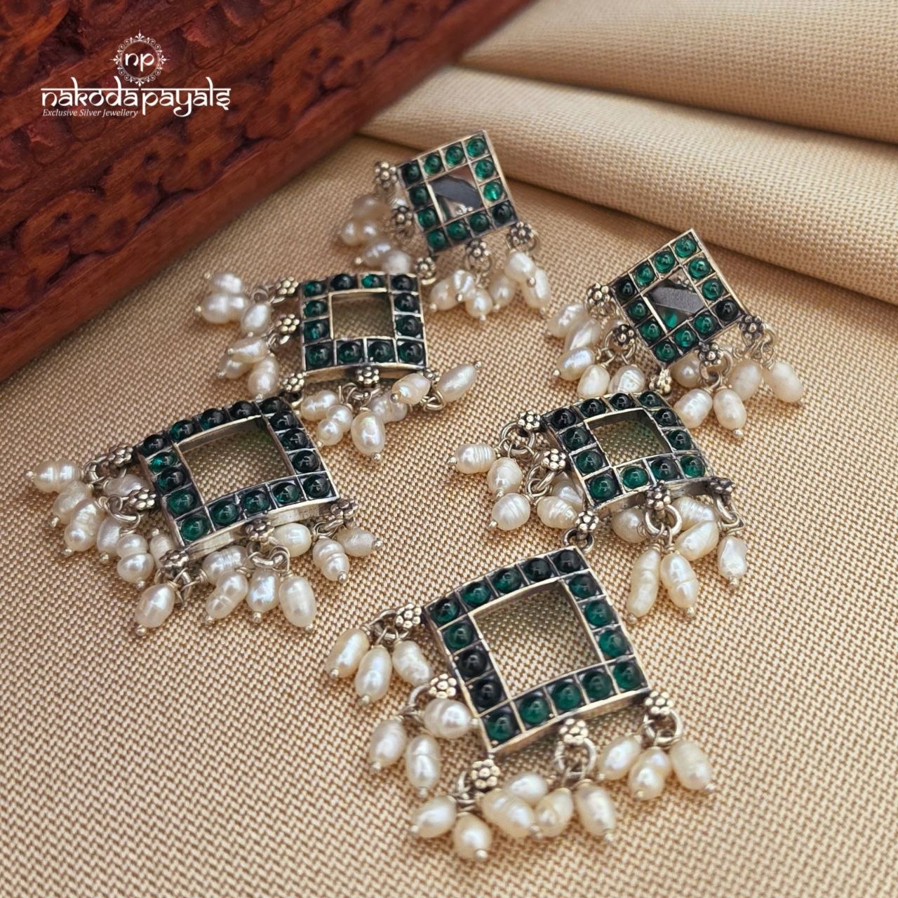 Squarish Green Earrings (C3960)