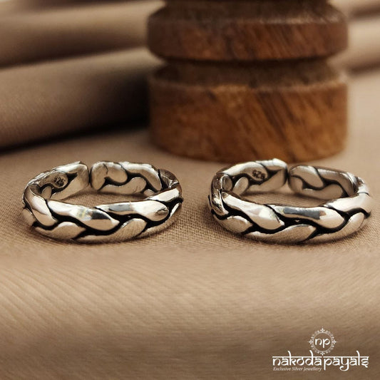 Elegant Oxidised Toebands (T4727)