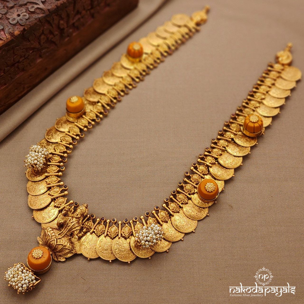 Sunset Coral Lakshmi Kasu  Neckpiece (Gn9822)