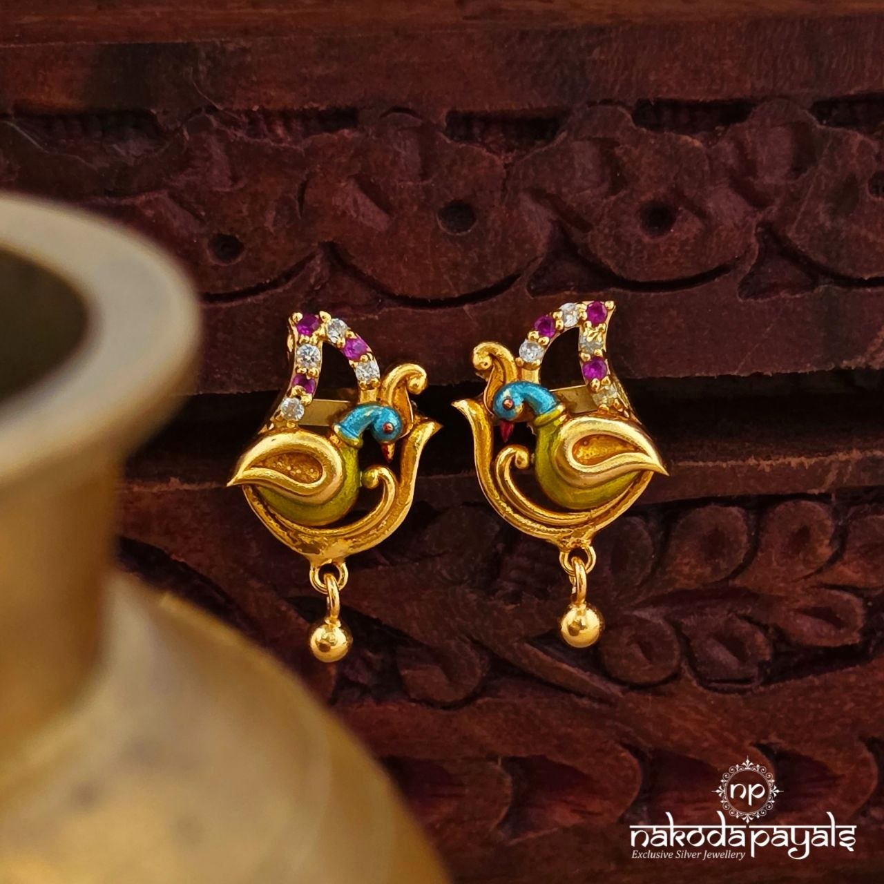 Cutsy Peacock Studs (Ge10857)