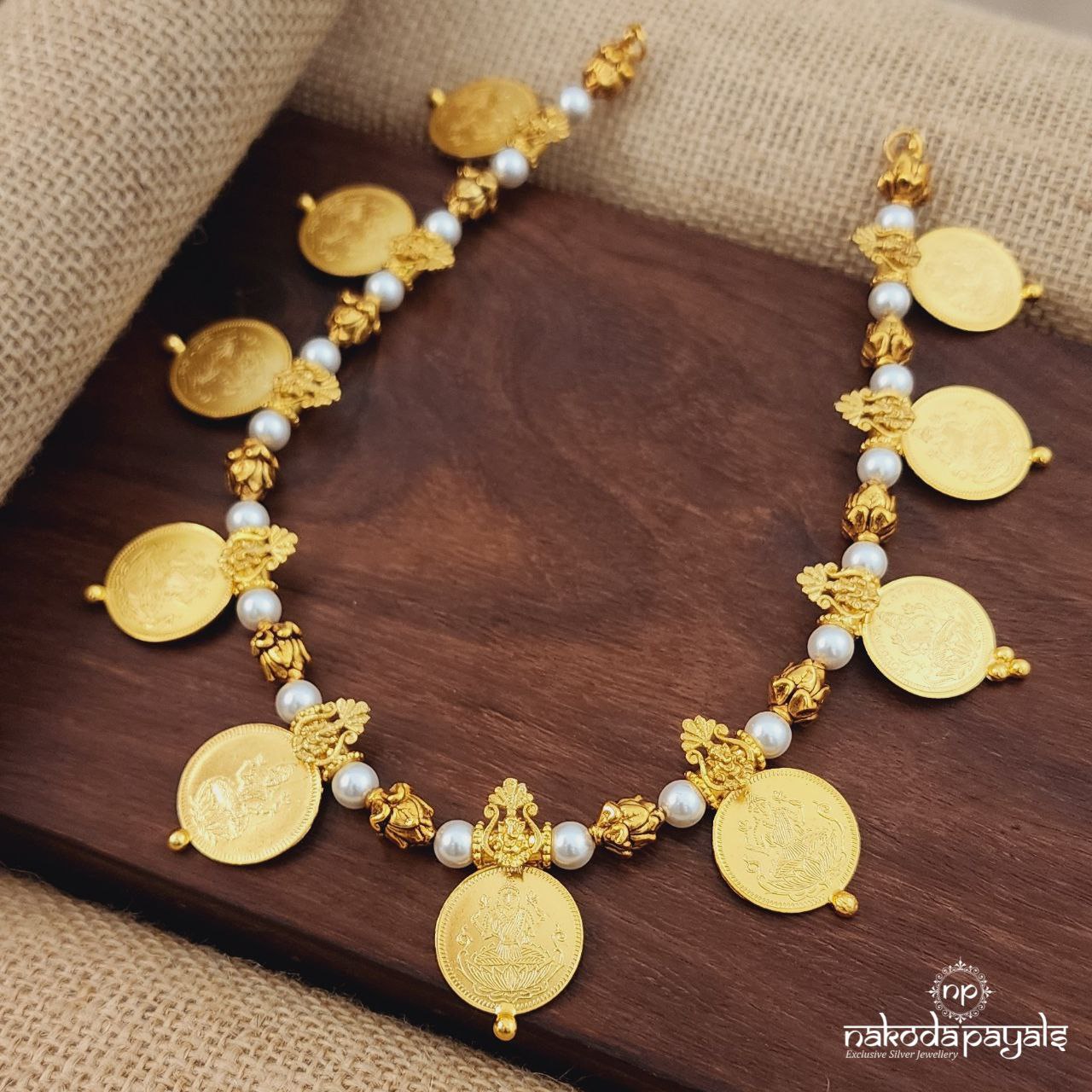 Pearled Lakshmi Coined Neckpiece (Gn8568)