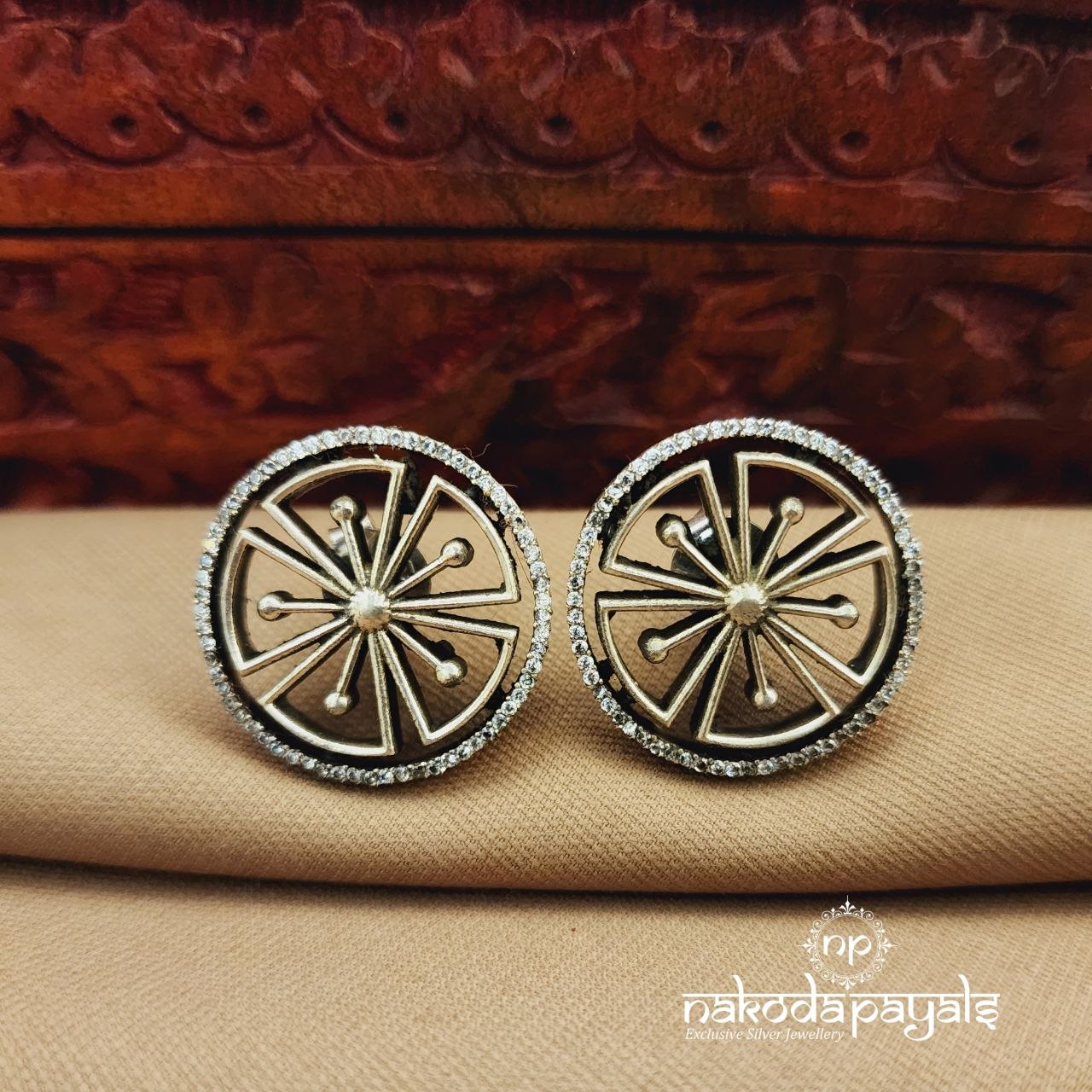 Amazing Circular Studs (S9647)