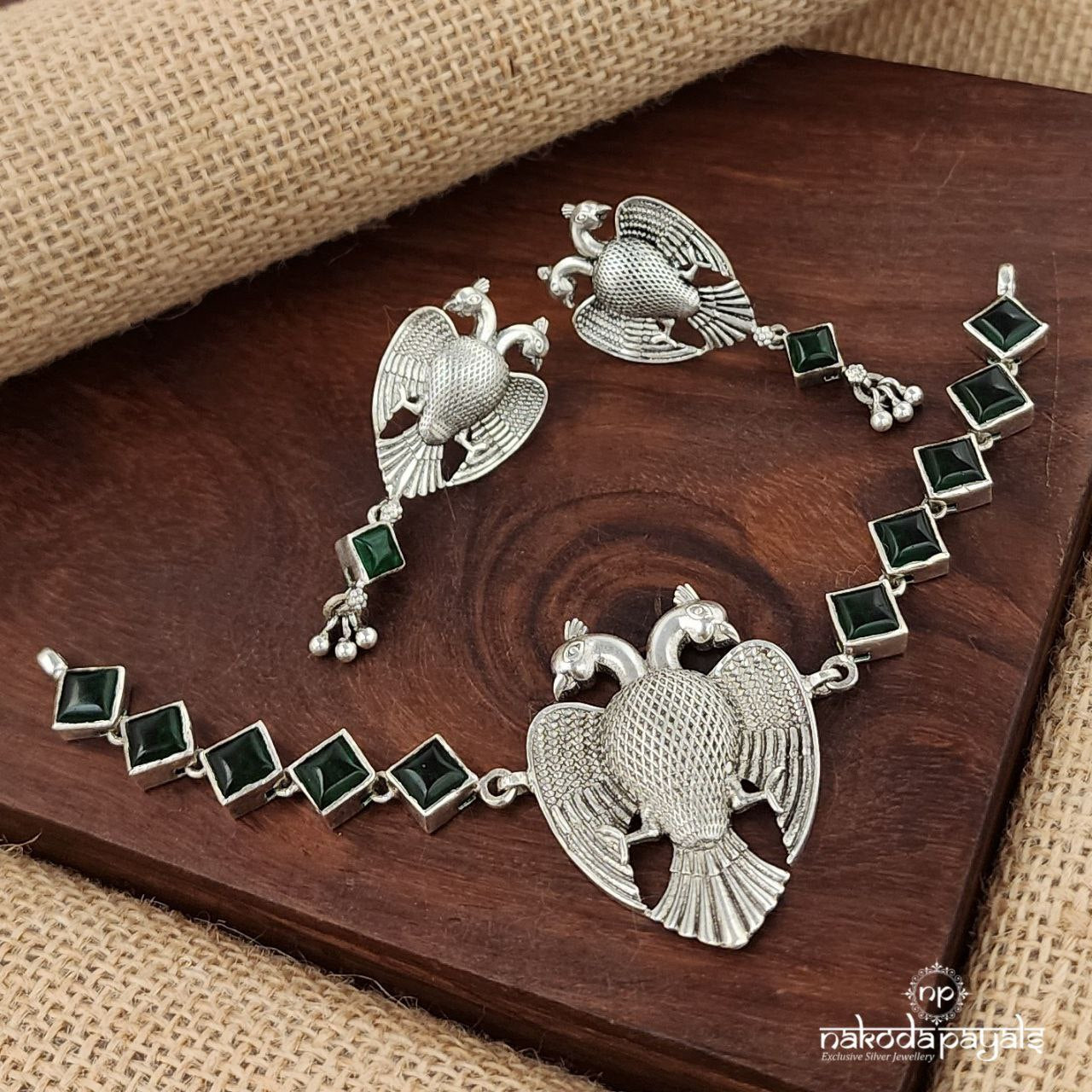Green Gandaberunda Choker With Earrings(N10955)