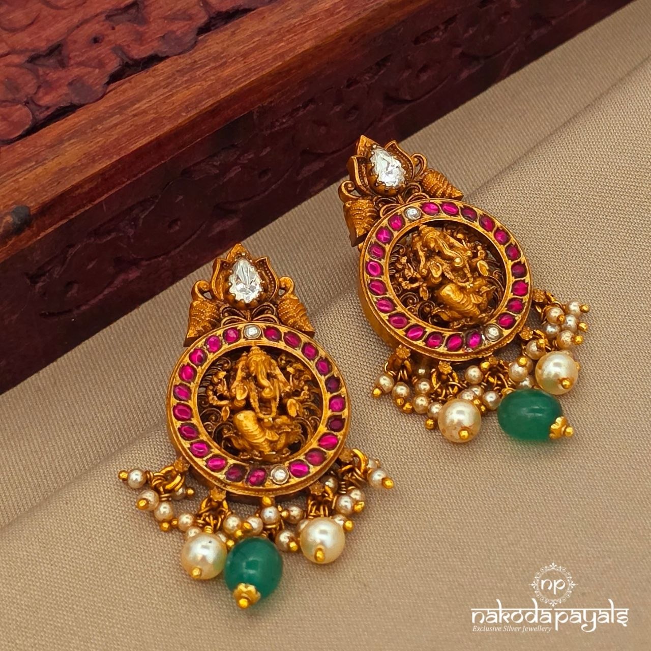 Ganesha Pearly Chandbali (Ge10520)