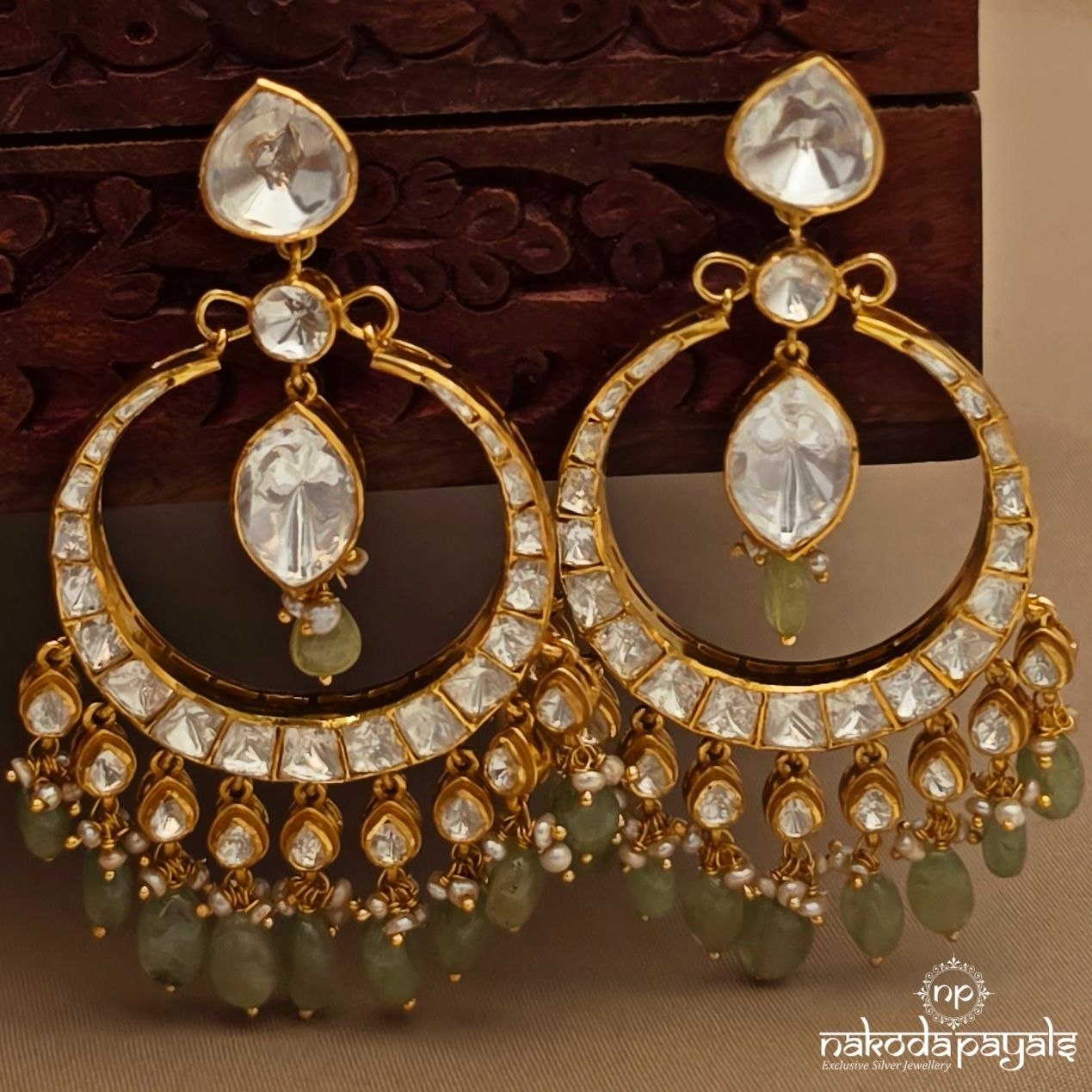 Mesmerizing Green Drop Chandbali (Ge10997)